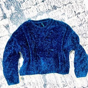 Dark blue crop sweater